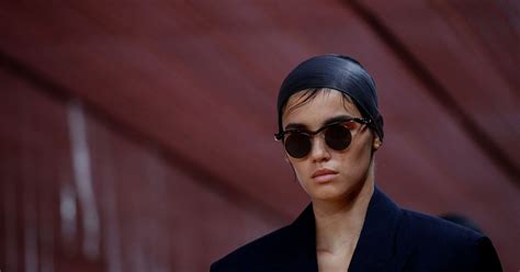 prada fringes show
